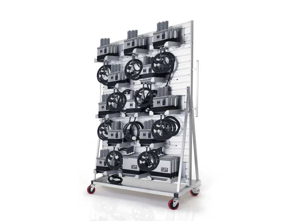 Mobile Scalable Bus Plug Storage System